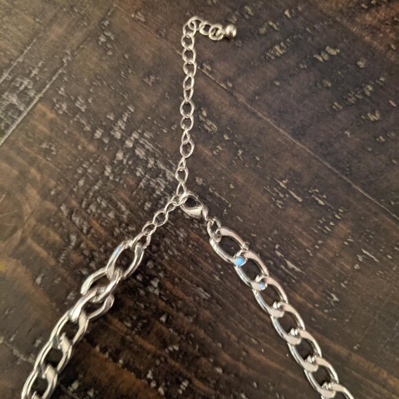 Blue Resin Flower Statement Necklace Chunky Gold Tone Chain Rhinestone Glam - Picture 3 of 5